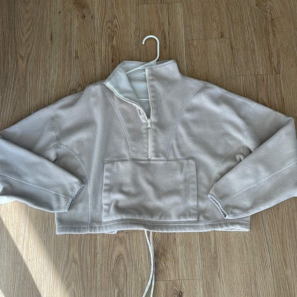 ALO Yoga Jackets & Blazers - alo cropped fleece quarter zip reversible